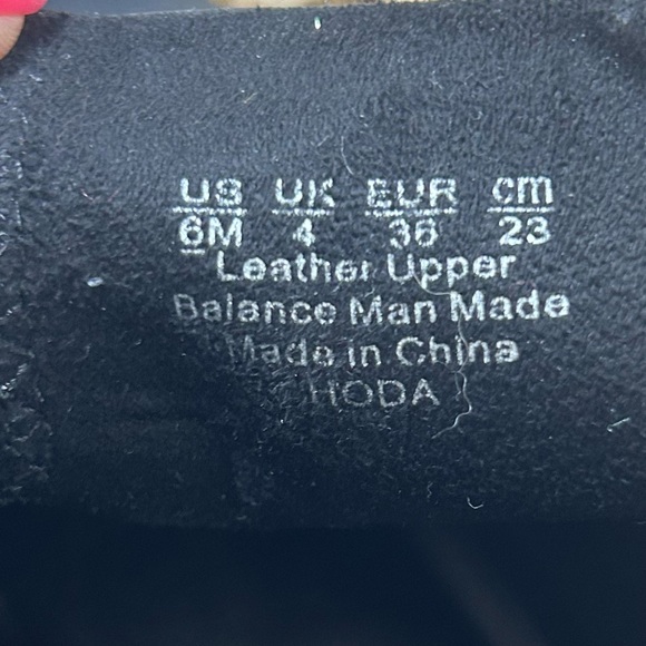 Franco Sarto Black Leather Ankle Boots. Womens Size 6. Cabincore. - Picture 10 of 10